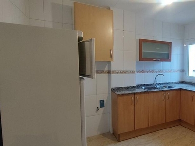 Piso en alquiler en calle Caragol de 4 habitaciones con terraza y balcón