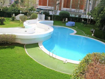 Piso en venta en calle Esperanto de 2 habitaciones con terraza y piscina