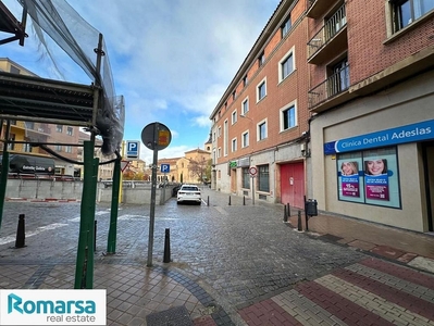 Piso en venta en Centro - Segovia de 4 habitaciones con terraza y aire acondicionado