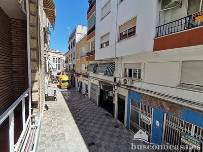 Piso en venta en Linares