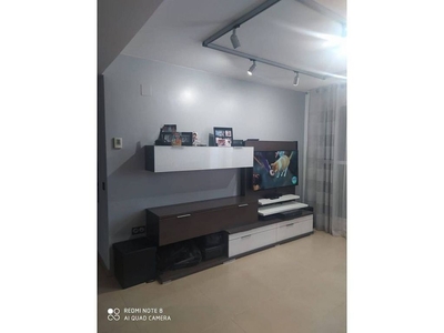 Piso en venta en Melilla de 2 habitaciones con garaje y aire acondicionado