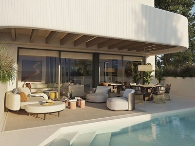 Venta de ático en Cabo Pino - Reserva de Marbella de 3 habitaciones con terraza y piscina