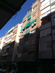 Venta de piso en calle Fray Leopoldo de Alpandeire de 3 habitaciones con aire acondicionado y calefacción