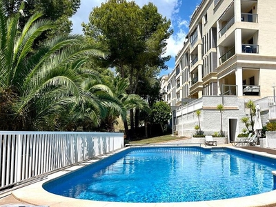 Venta de piso en La Bonanova - Portopí de 3 habitaciones con terraza y piscina
