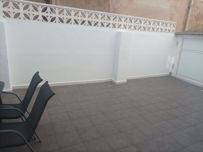 Venta de piso en Mestalla de 2 habitaciones con terraza y calefacción