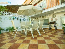 Venta Casa adosada Badajoz. Con terraza 185 m²