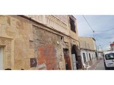 Venta Casa unifamiliar en Calle San Pedro de Alcantara Alicante - Alacant. A reformar con terraza 179 m²