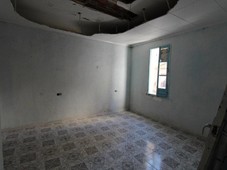 Venta Piso Elche - Elx. Piso de cuatro habitaciones A reformar segunda planta