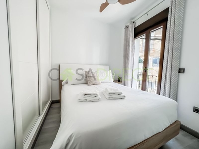 Alquiler apartamento con 2 habitaciones amueblado con calefacción y aire acondicionado en Nerja