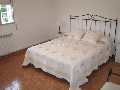 Alquiler casa - alquiler - 3 dormitorios - 1 baño - precio - ( 700 € ) en Camarma de Esteruelas