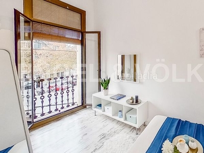 Alquiler piso bonito piso temporal en poble nou en Barcelona