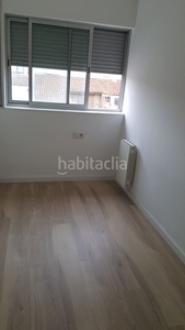 Alquiler piso reformado disponible en Centre Sabadell