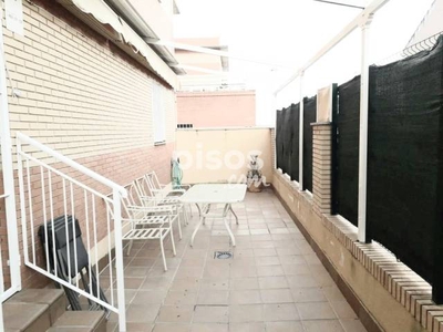 Apartamento en alquiler en Calle Juan Gómez Bravo, 1 en Reina Sofía-Salesianos-Bodegones por 590 €/mes