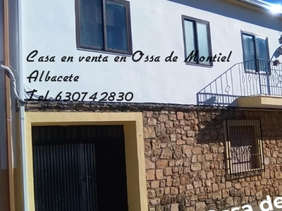 Chalet independiente con terreno en venta en la Ossa 1' Ossa de Montiel