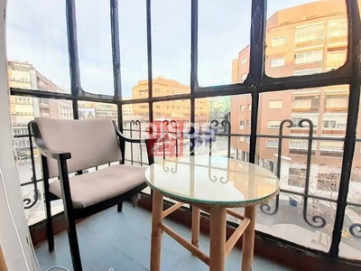 Piso en alquiler en Calle de Antonia Mercé en Goya por 1.190 €/mes