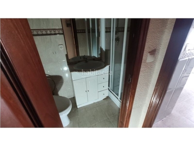 Piso en venta en calle victorino bayo, 3º, 28021, () en Madrid