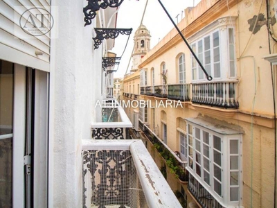 Venta Piso Cádiz. Piso de tres habitaciones Buen estado