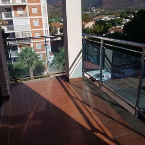 Alquiler de estudio en calle Luis Vives con terraza y piscina