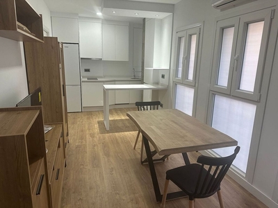 Alquiler de piso en Centro - Huelva de 1 habitación con muebles y aire acondicionado