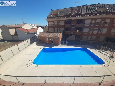 Ático en venta en calle San Jose de 3 habitaciones con terraza y piscina