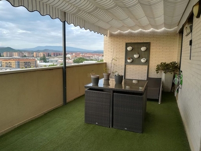 Ático en venta en Portillejo - Valdegastea de 4 habitaciones con terraza y piscina