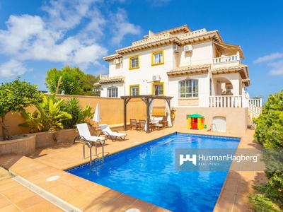 Casa en venta en Cabo Roig, Orihuela, Alicante