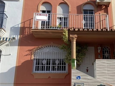 CHALET ADOSADO EN VENTA