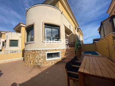 Chalet en venta en Carrer Miguel de Cervantes