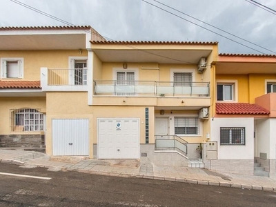 Dúplex en venta en La Ñora de 4 habitaciones con piscina y garaje