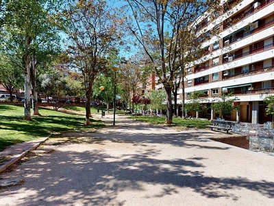 Piso en alquiler en calle Arcipreste de Hita de 3 habitaciones con terraza y garaje