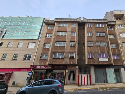 Piso en venta en avenida De Coruña de 3 habitaciones con garaje y ascensor