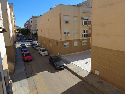 Piso en venta en calle Paz de San Ildefonso de 4 habitaciones con garaje y balcón