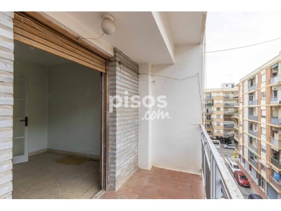 Piso en venta en Carrer de Ramón y Cajal