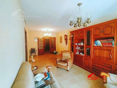 Piso en venta en Ollerías - San Cayetano de 4 habitaciones con terraza y aire acondicionado