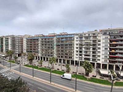 Venta de dúplex en Centro - Logroño de 3 habitaciones con terraza y calefacción