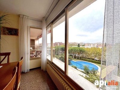 Venta de piso en calle De Madrid de 3 habitaciones con terraza y piscina