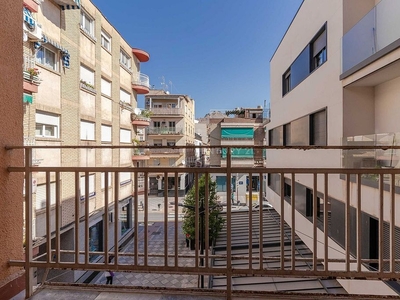 Venta de piso en calle Doctor Prados Picazo de 4 habitaciones con terraza y balcón
