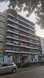 Venta de piso en paseo Cortes de Aragón de 5 habitaciones con terraza y balcón