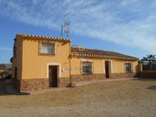 Casa con terreno en Huércal-Overa