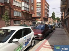 Venta Piso Valladolid. Piso de cuatro habitaciones en Calle TORDO. Buen estado cuarta planta con terraza