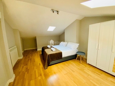 Alquiler dúplex apartamento nord de 3 dormitorios en Girona