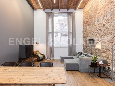 Alquiler loft de 2 dormitorios y terraza privada en Barcelona