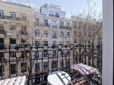 Alquiler piso 4 habitaciones alquiler en Recoletos Madrid