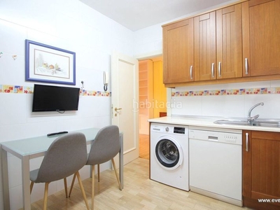 Alquiler piso con 2 habitaciones amueblado con ascensor, parking, calefacción y aire acondicionado en Madrid