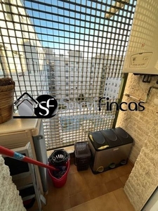 Alquiler piso con 2 habitaciones con ascensor, parking, calefacción y aire acondicionado en Madrid