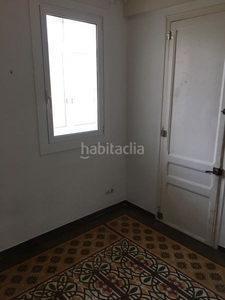 Alquiler piso con 2 habitaciones en Badal Barcelona