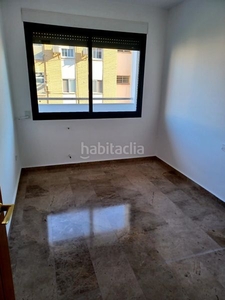 Alquiler piso con 3 habitaciones con ascensor, piscina, calefacción y aire acondicionado en Valencia
