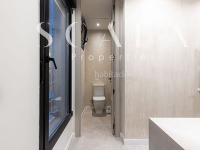 Alquiler piso en alquiler , con 66 m2, 2 habitaciones y 2 baños, ascensor, amueblado, aire acondicionado y calefacción individual por gas natural. en Madrid