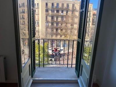 Alquiler piso para entrar a vivir en Fort Pienc Barcelona