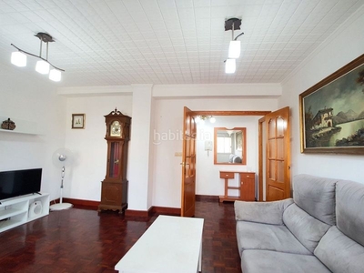Alquiler piso se alquila piso paseo alfonso xiii con 3 dormitorios 1 baño. frente hospital rosell. en Cartagena